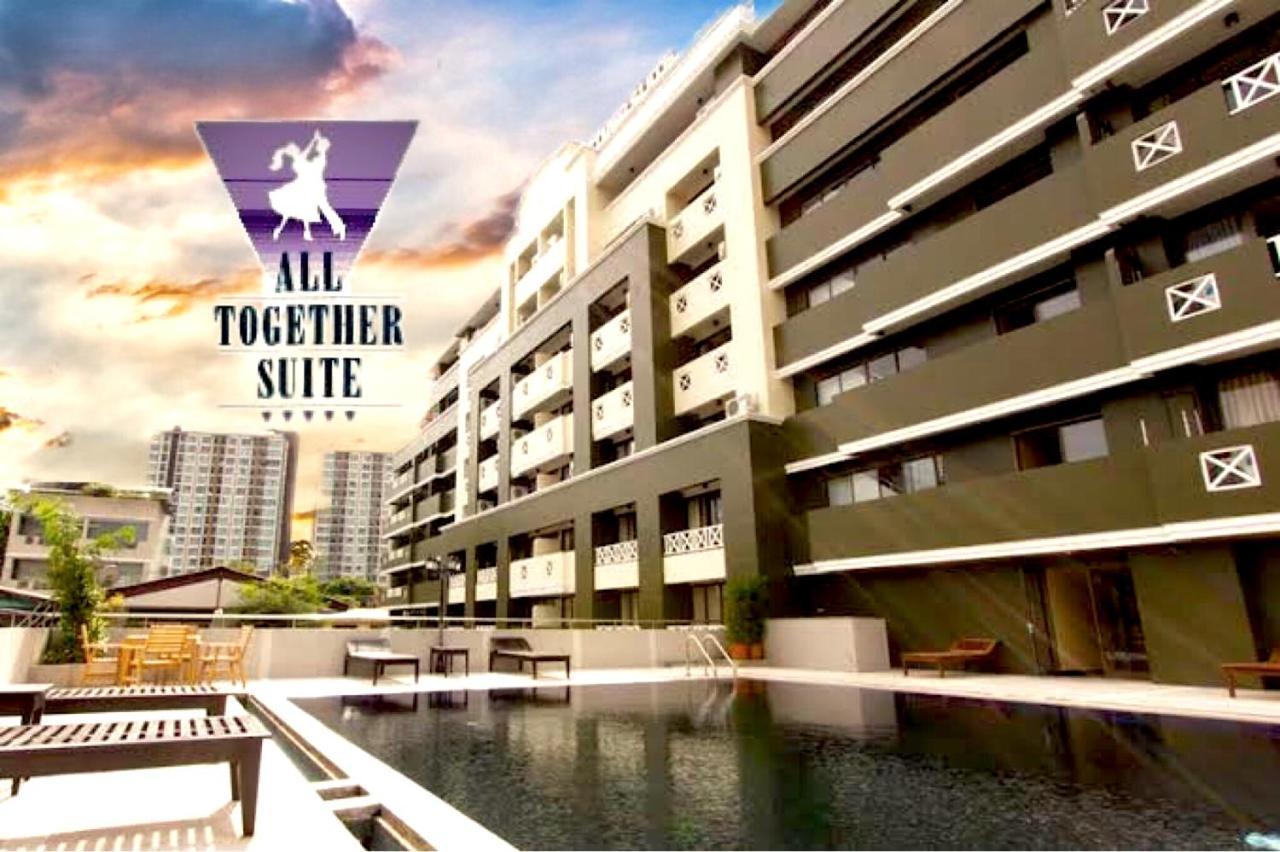 All Together Suite Hotel Bangkok Bagian luar foto